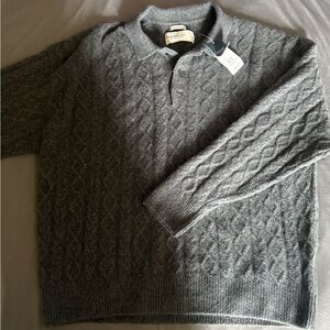 NEW WITH TAGS Abercrombie and Fitch Cozy Sweater With Button Collar Oversized